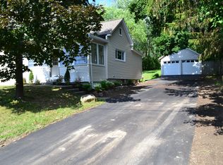 6 Acorn Ave, Rensselaer, NY 12144