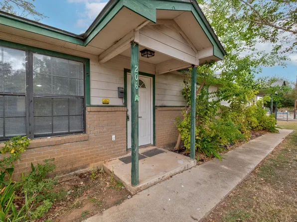 206 Hall St APT A, Elgin, TX 78621