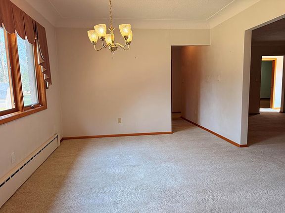 5th image of 2520 25th Ave N