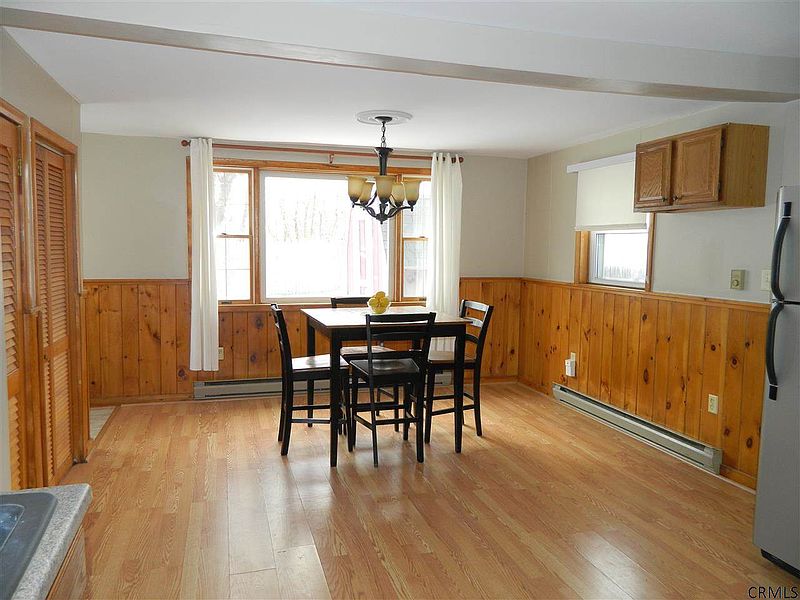 4th image of 274 MARYLAND Avenue