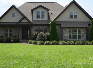 1812 Scuffle Hill Dr, Monroe, NC 28110