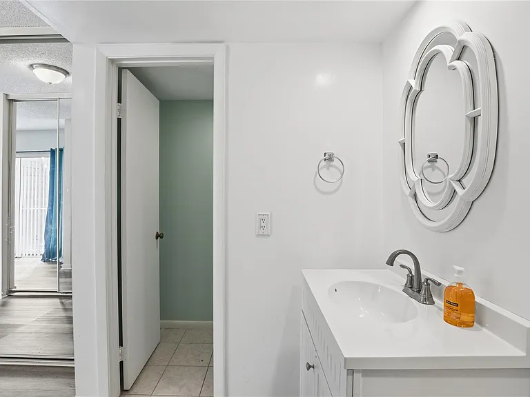 1821 18th Ln — Photo 15