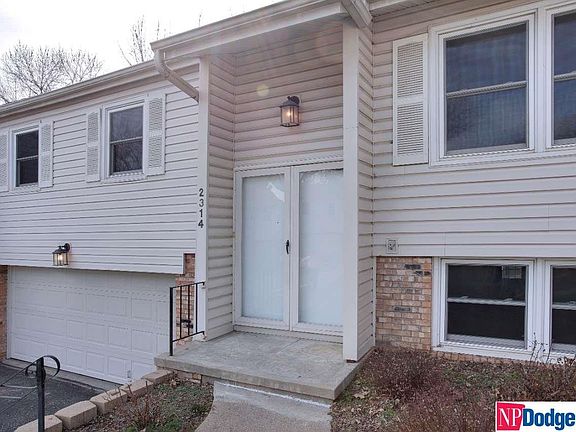 2nd image of 2314 S 118th Ct