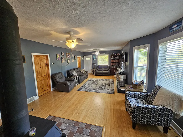 12904 Blair St — Photo 7