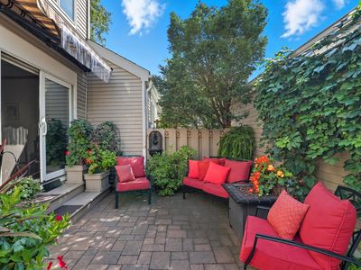 1115 Edgcumbe Rd, Saint Paul, MN, 55105
