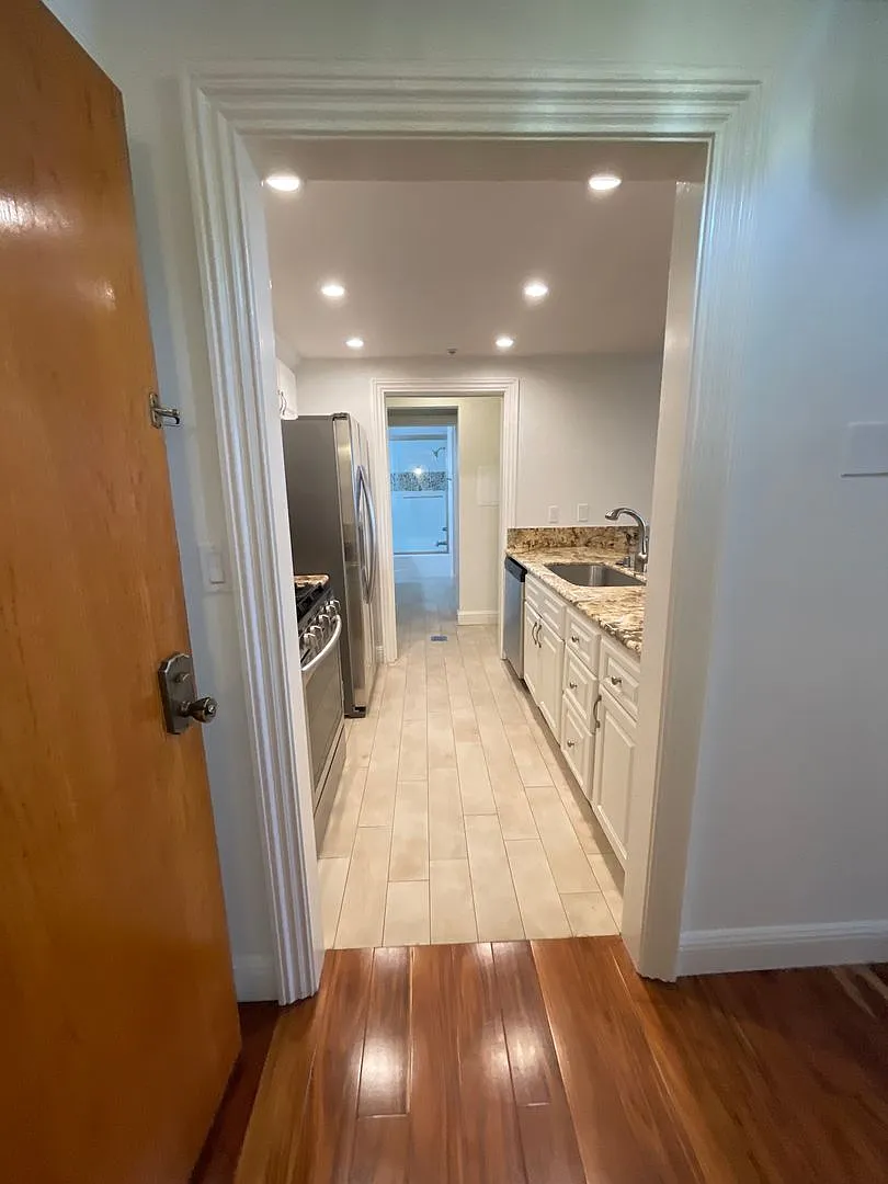 Beautifully Updated Torrance Home with Private Patio & Resort-Style Amenities — Photo 3