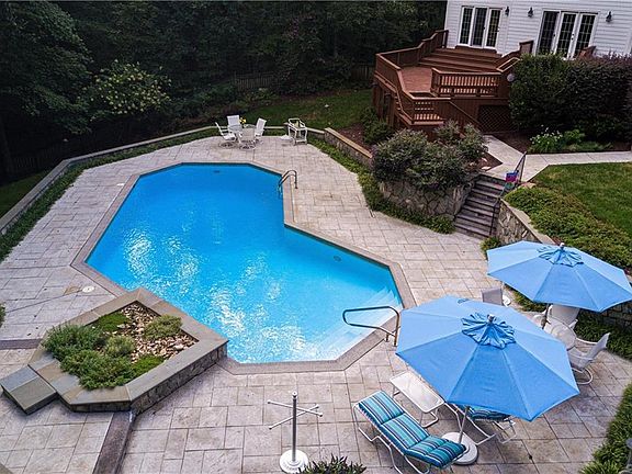 2nd image of 11701 Springcreek Dr