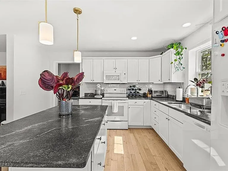 51 Blacksmith Dr — Photo 16