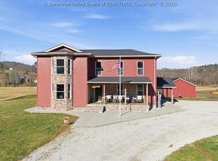 6800 Parkersburg Rd, Sandyville, WV 25275
