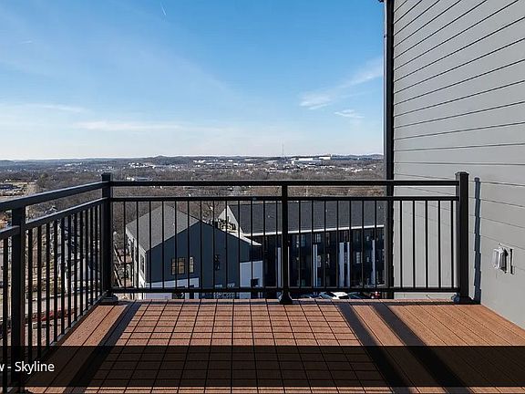 3rd image of 2900 Edwin Way #401