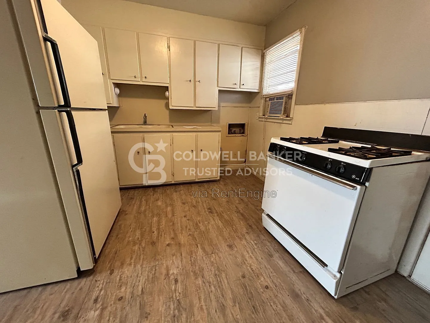 2 bed, 1.0 bath, 754 sqft, $675 — Photo 4