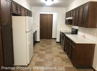 131 E Bismarck Expy APT 2, Bismarck, ND 58504