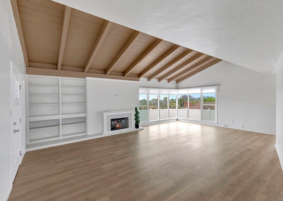 1st image of 6490 La Jolla Scenic Dr S