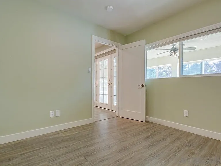 1409 Brookes Ave #B — Photo 16