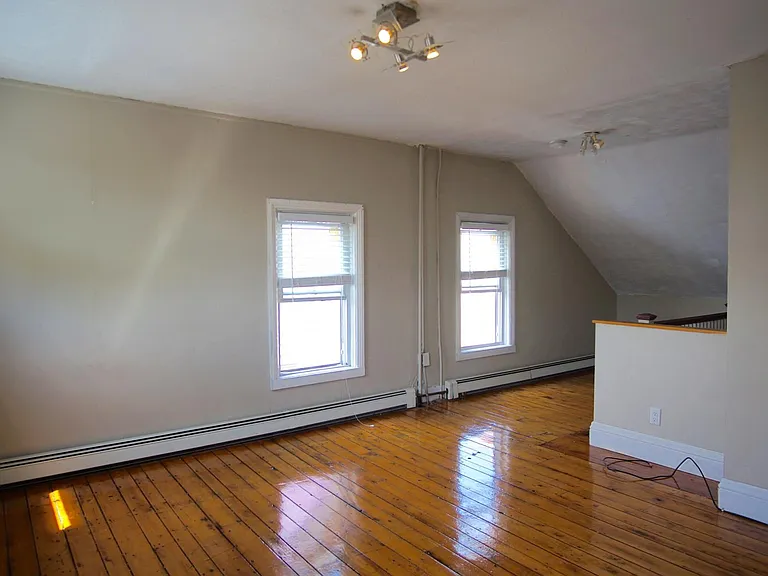 48 America St #3A — Photo 14