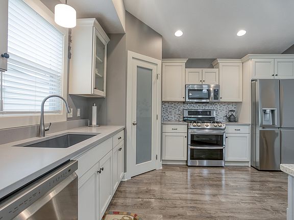 4th image of 11524 Wilmington Dr #26