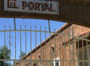 323 11th St NW APT 3, Albuquerque, NM 87102