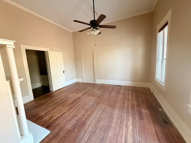 227 S Zetterower Ave — Photo 9