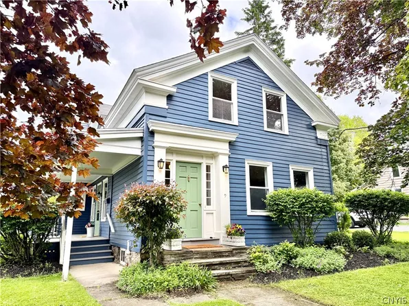 9 E Pleasant St, Hamilton, NY 13346