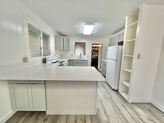 3rd image of 2530 Kalihi St APT D