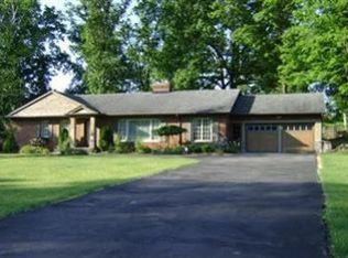 7500 Amber Ln, Brecksville, OH