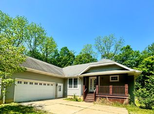 1826 Battle Creek Rd, Charlotte, MI 48813