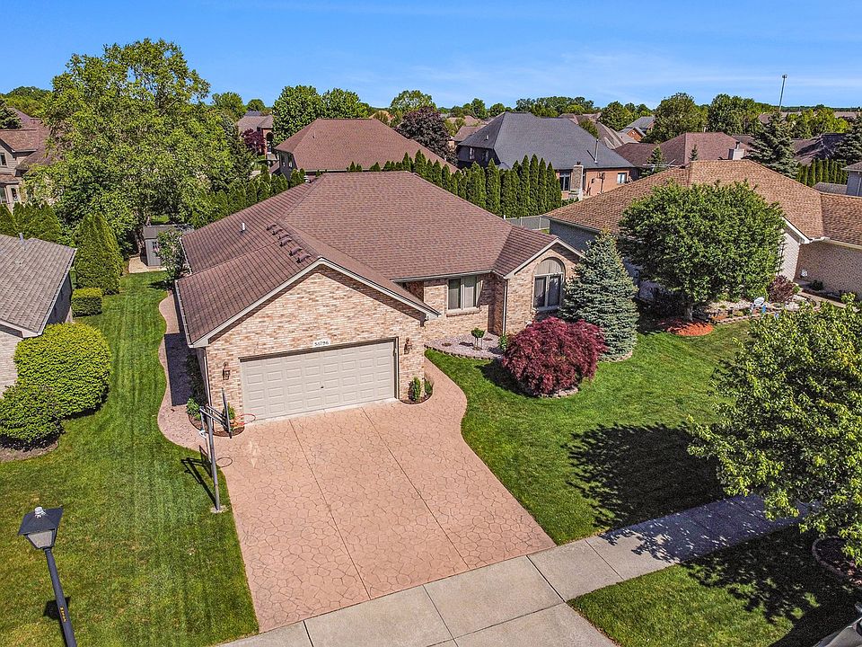 1st image of 51796 Blue Spruce Dr