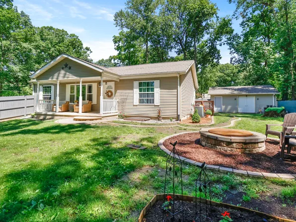 14315 Sherman St, Cedar Lake, IN 46303
