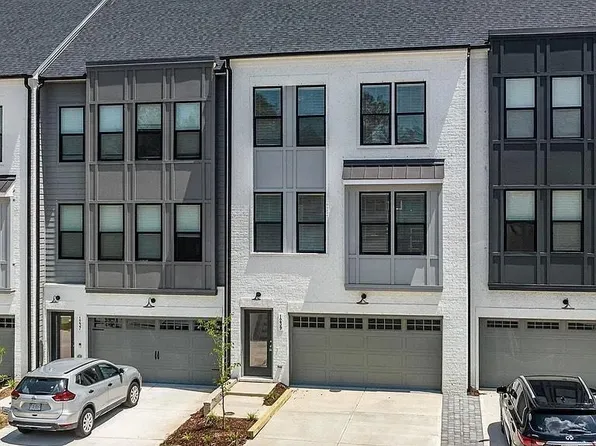 1239 Corkery Ridge Ct, Cary, NC 27519