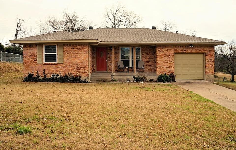 1st image of 323 Westway Dr