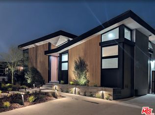 7948 Chase Ave, Los Angeles, CA 90045