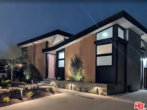 7948 Chase Ave, Los Angeles, CA 90045