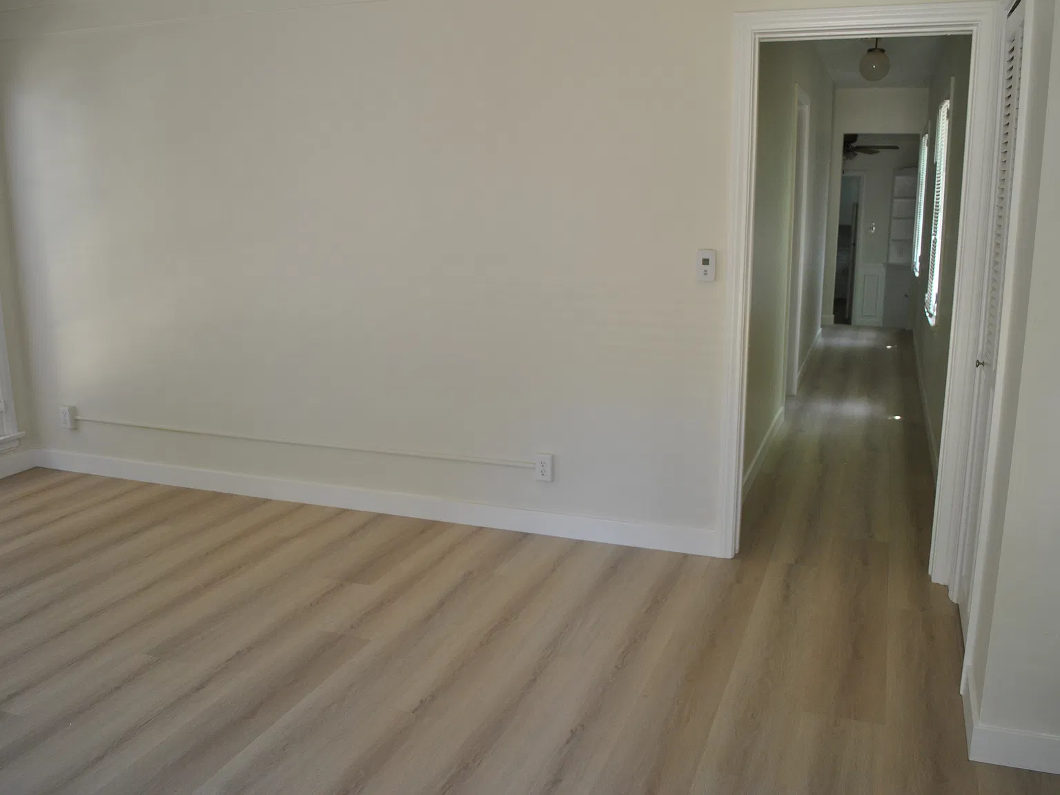 2 bed, 900 sqft, $2,800 — Photo 3