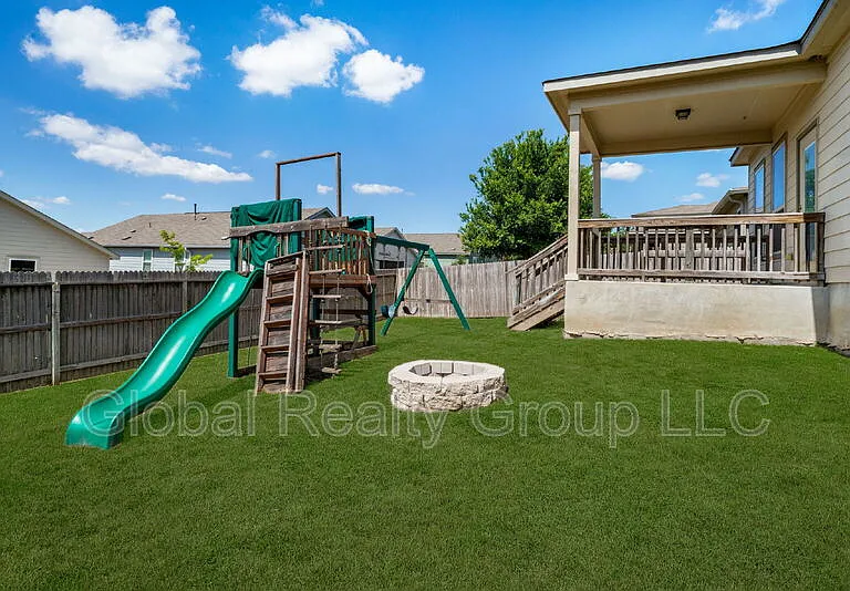 10426 Rosalina Loop — Photo 37