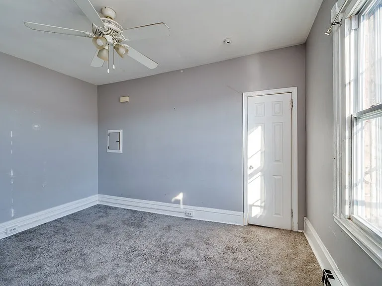 417 W Oley St #5 — Photo 8