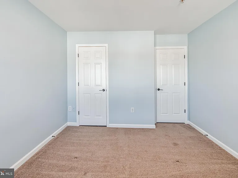 10329 Bridle Ct — Photo 20