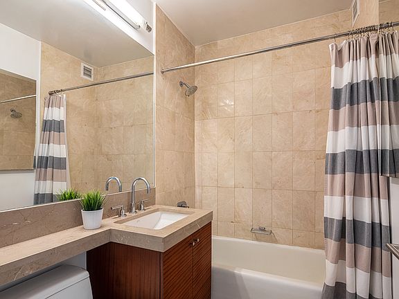5th image of 30 West St APT 16D
