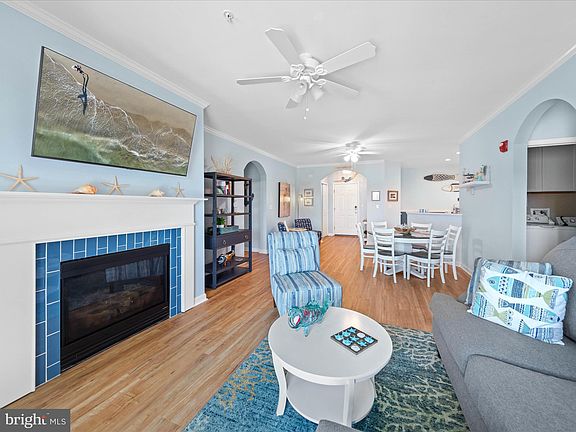 5th image of 31568 Winterberry Pkwy #202A