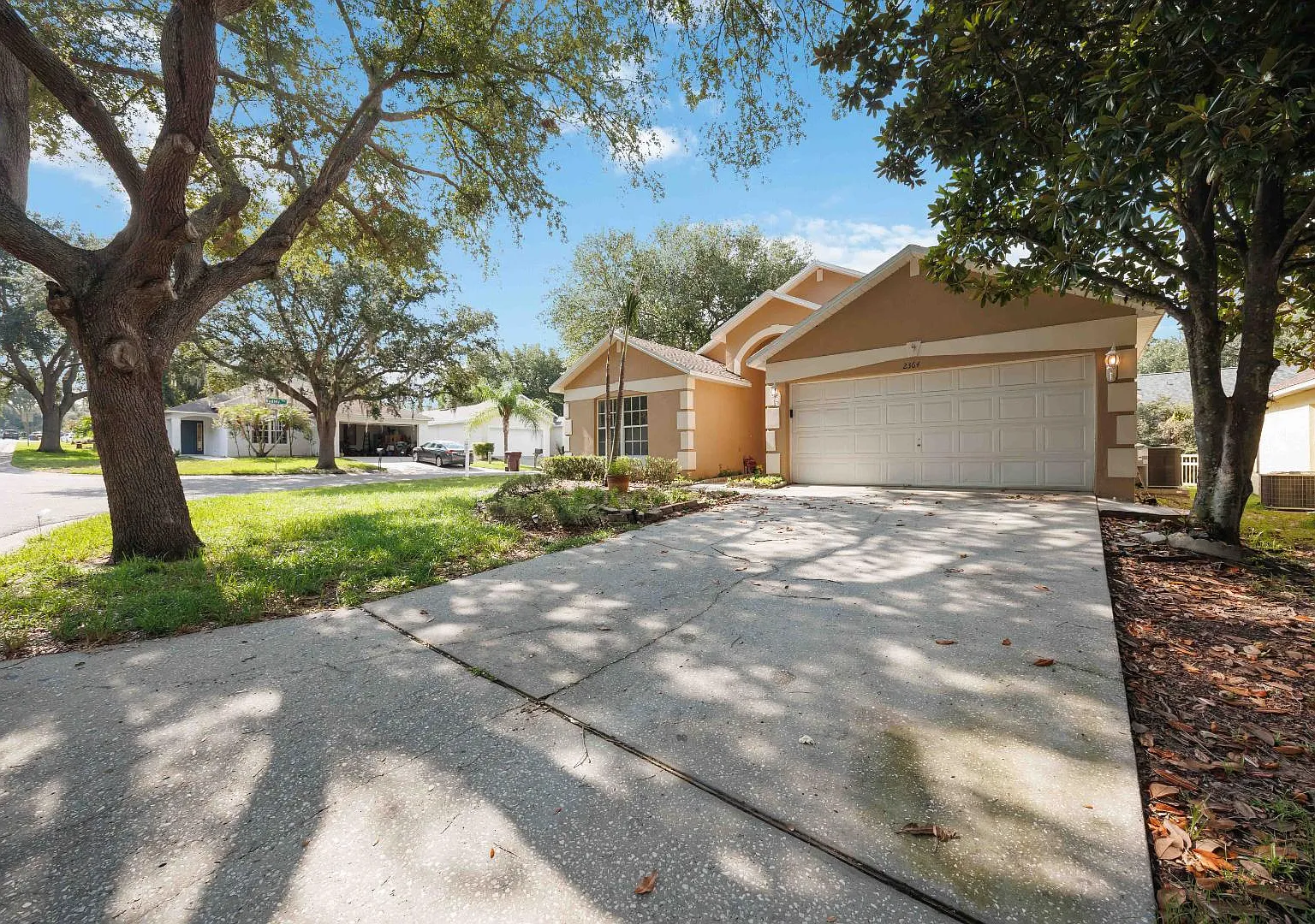 2364 Paulette Dr — Photo 2