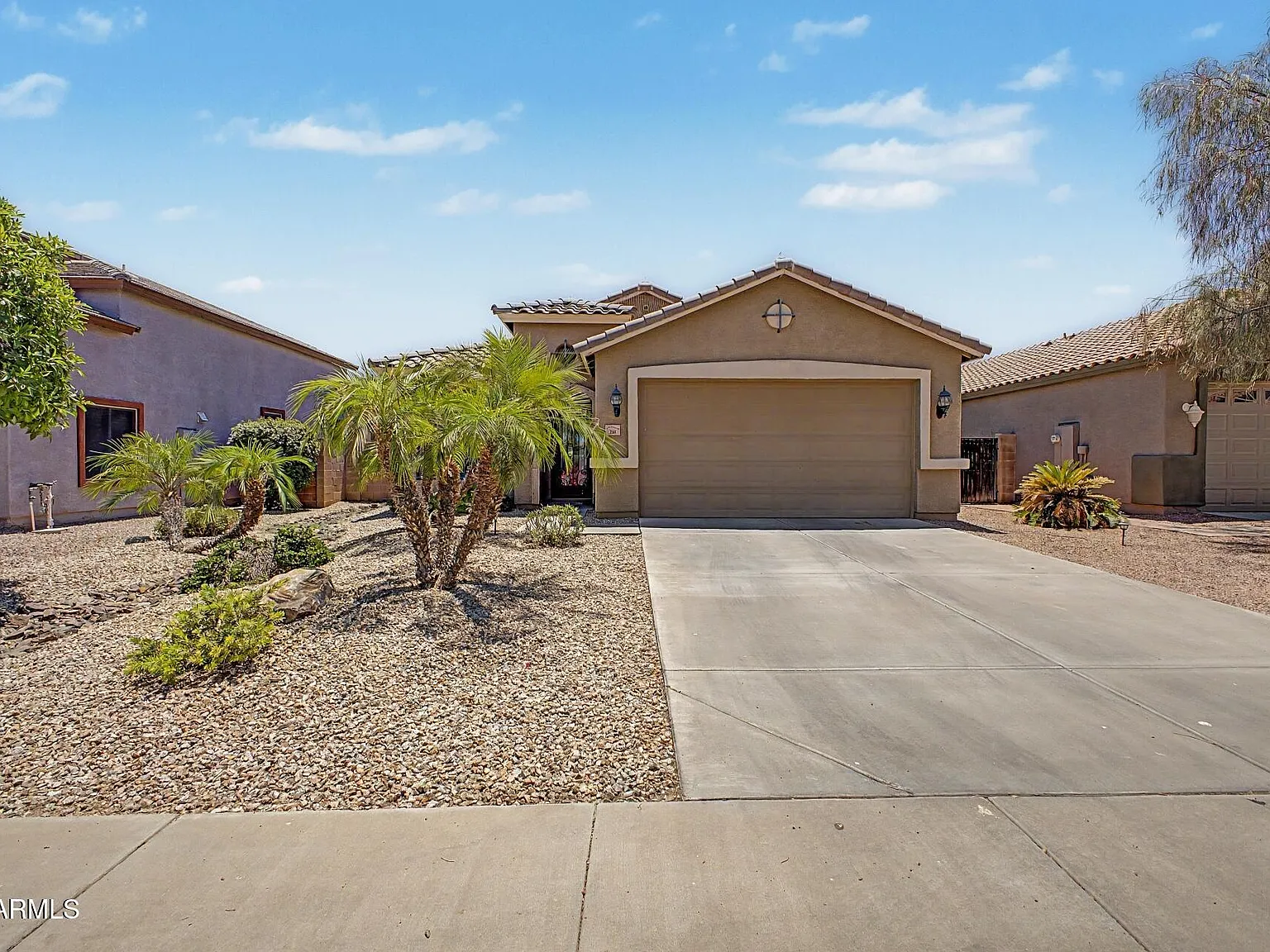 4 bed, 1694 sqft, $2,100 — Photo 1