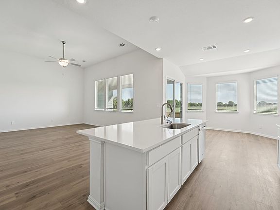 The Revere 570 Floorplan