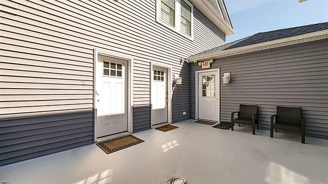 210 N Madison Ave #2 — Photo 31