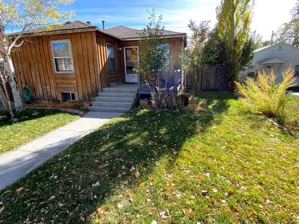 1013 E Park Ave, Riverton, WY 82501