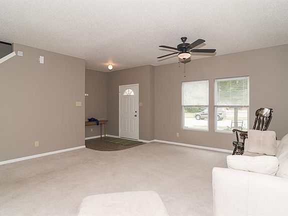 3rd image of 15108 Radiance Dr