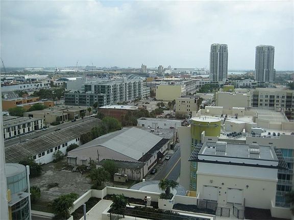 3rd image of 1208 E Kennedy Blvd Unit 1108