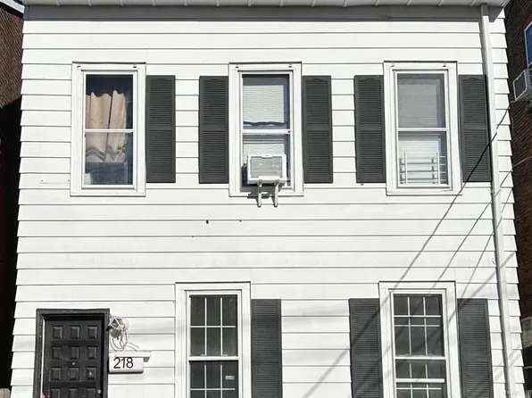 218 Bayard St, Trenton, NJ 08611