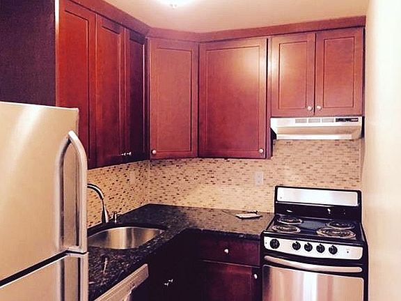 5th image of 188 9th St #3A