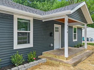 2426 E Commercial St, Springfield, MO 65803