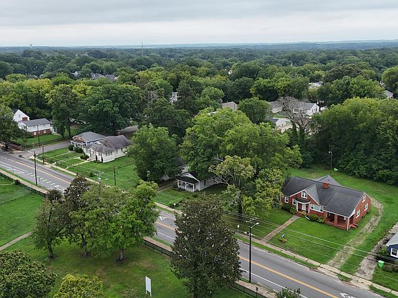 3rd image of 1412 Oakwood Ave Lot 5