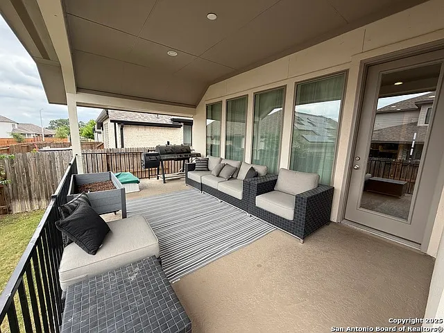 2216 Prado Dr — Photo 43